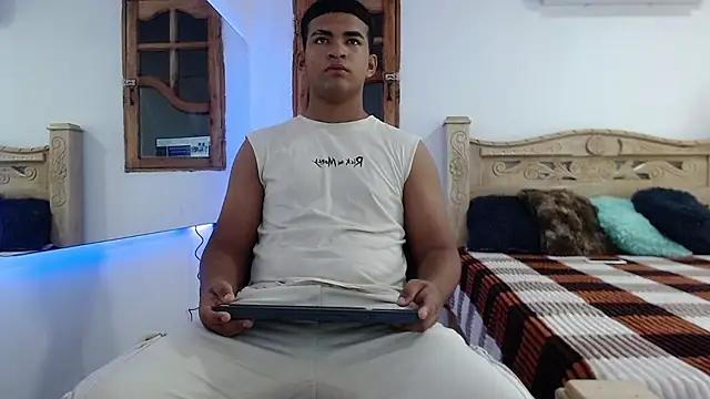 mathews    online show from November 25, 2:23 am