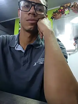 yesua28 online show from December 17, 7:08 pm