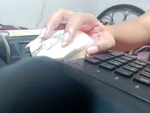 SKINNYMONSTERCOCK online show from November 26, 12:32 am