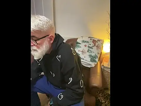 LeatherSdaddy online show from January 5, 5:38 pm