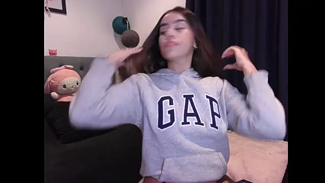 lauren clauz online show from November 25, 12:11 am