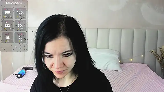 Lina Moony online show from January 13, 2:15 am