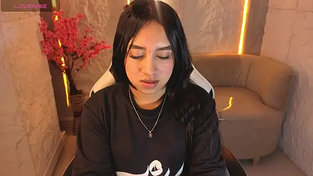 Snapshot of Juliana_Tx chatting on January 15, 2:59 am Juliana Tx online show from January 15, 2:59 am