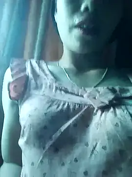 Snapshot of chim-yen chatting on November 15, 3:10 am chim-yen online show from November 15, 3:10 am