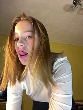 yourladyMary online show from December 19, 1:20 am