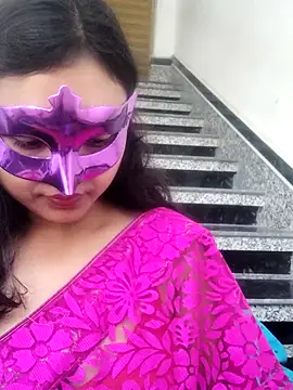 Snapshot of Hot-ruma chatting on November 15, 2:37 am Hot-ruma online show from November 15, 2:37 am