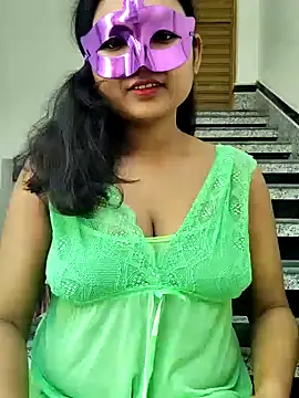 Snapshot of Hot-ruma chatting on November 16, 3:33 am Hot-ruma online show from November 16, 3:33 am