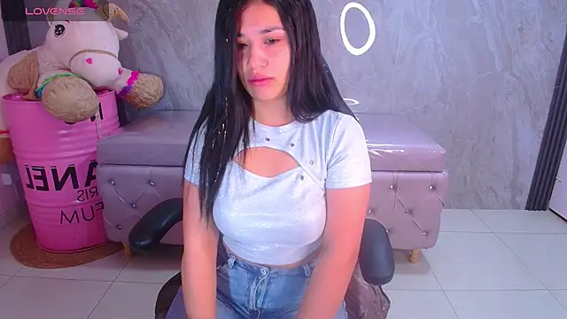 Violetta jhonson a online show from January 18, 1:03 pm