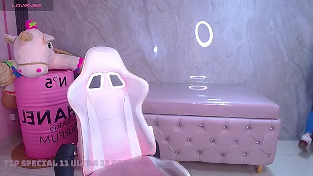 Violetta jhonson a online show from December 22, 3:39 am