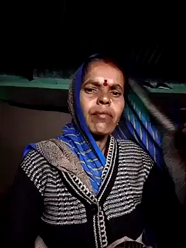 Hot juli73 online show from December 5, 4:49 pm