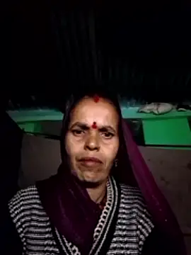 Hot juli73 online show from December 3, 4:28 pm