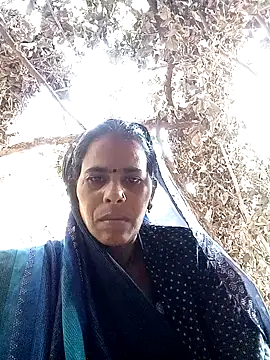 Snapshot of Neetujk chatting on December 5, 7:29 am Neetujk online show from December 5, 7:29 am