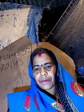 Snapshot of Neetujk chatting on December 18, 6:34 pm Neetujk online show from December 18, 6:34 pm