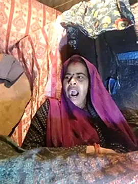 Snapshot of Neetujk chatting on December 22, 4:40 pm Neetujk online show from December 22, 4:40 pm