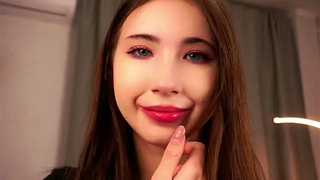 NanceeWestaway online show from November 29, 3:12 pm