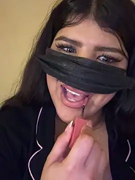 Miss-Ghazal888 online show from March 29, 2:13 am