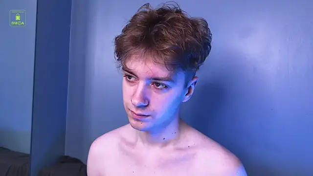 Snapshot of Paul_Holt chatting on December 19, 8:33 pm Paul Holt online show from December 19, 8:33 pm