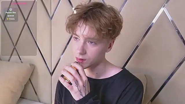 Paul Holt online show from February 14, 8:53 pm