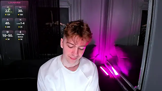 Snapshot of Paul_Holt chatting on December 3, 8:30 pm Paul Holt online show from December 3, 8:30 pm