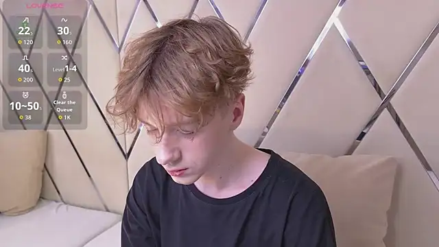 Paul Holt online show from February 15, 9:03 pm