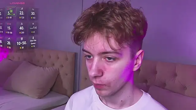 Snapshot of Paul_Holt chatting on November 25, 8:31 pm Paul Holt online show from November 25, 8:31 pm