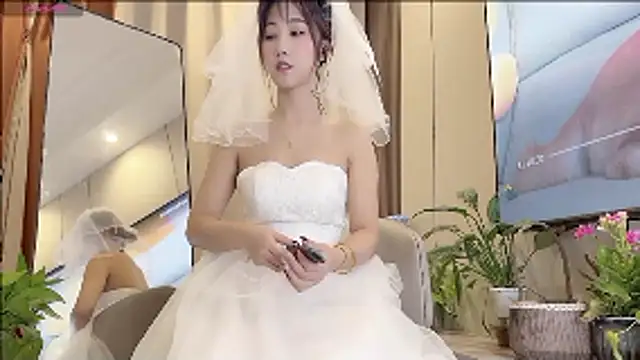 GG-BONG1 online show from January 11, 12:12 pm