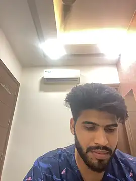 Snapshot of hotyyyyjonny chatting on June 27, 4:02 pm hotyyyyjonny online show from June 27, 4:02 pm