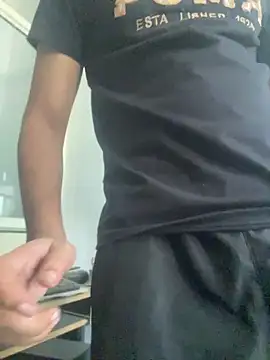 hotyyyyjonny online show from May 14, 4:42 am