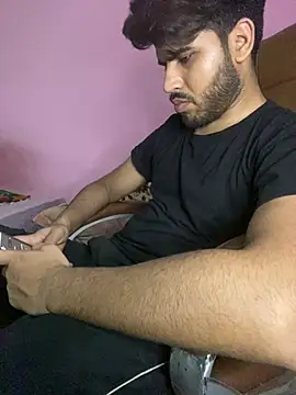 Snapshot of hotyyyyjonny chatting on July 5, 4:25 pm hotyyyyjonny online show from July 5, 4:25 pm