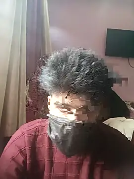 hotyyyyjonny online show from December 18, 11:25 am