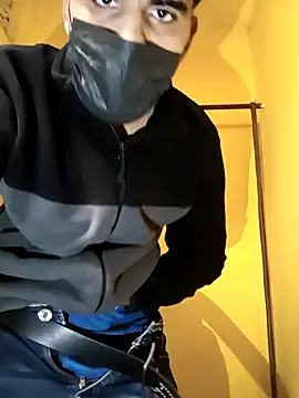 hotyyyyjonny online show from December 14, 9:15 am