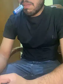 hotyyyyjonny online show from April 19, 5:30 am