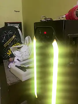 hotyyyyjonny online show from April 13, 4:11 pm