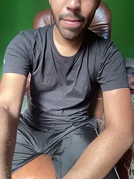 hotyyyyjonny online show from May 3, 6:18 am