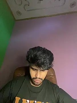 Snapshot of hotyyyyjonny chatting on July 8, 3:41 am hotyyyyjonny online show from July 8, 3:41 am