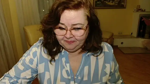 Natali-Gucci online show from February 8, 6:27 pm