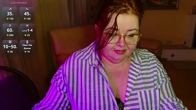 Natali-Gucci online show from March 6, 9:21 pm