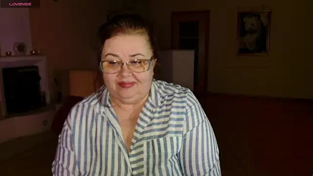 Natali-Gucci online show from April 7, 8:43 pm