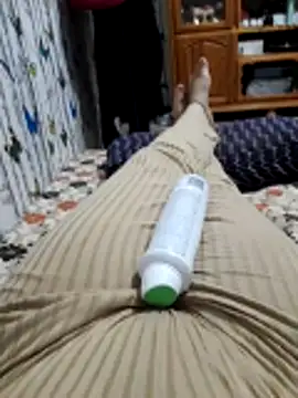 Tota sexi online show from April 4, 9:10 pm