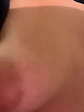 Lauraxy online show from November 11, 1:50 pm