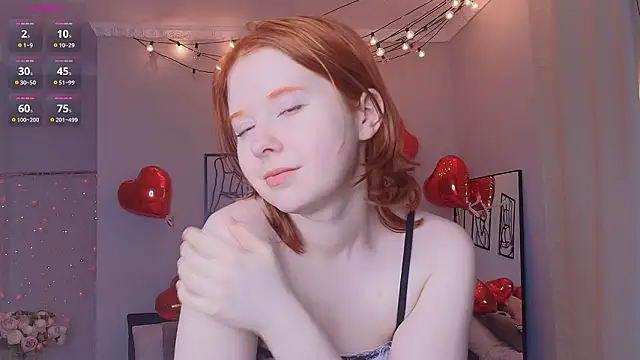 Snapshot of Erica_angel chatting on February 8, 5:16 am Erica angel online show from February 8, 5:16 am