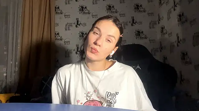 Snapshot of AliciaCapehart chatting on December 1, 3:02 pm AliciaCapehart online show from December 1, 3:02 pm