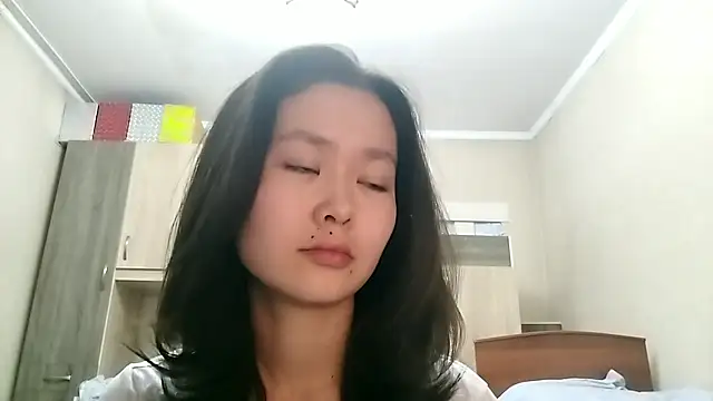 Snapshot of HuldaKye chatting on November 21, 1:32 pm HuldaKye online show from November 21, 1:32 pm