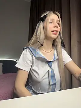 Olivia1Taylor1 online show from November 18, 6:06 am