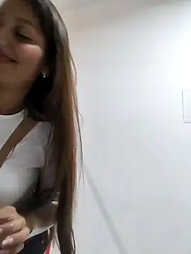 IsabellaaSwann online show from December 3, 5:56 pm