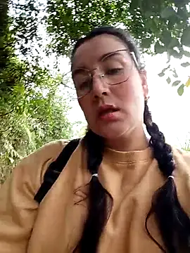 Snapshot of SaloGray8 chatting on June 6, 1:27 pm SaloGray8 online show from June 6, 1:27 pm