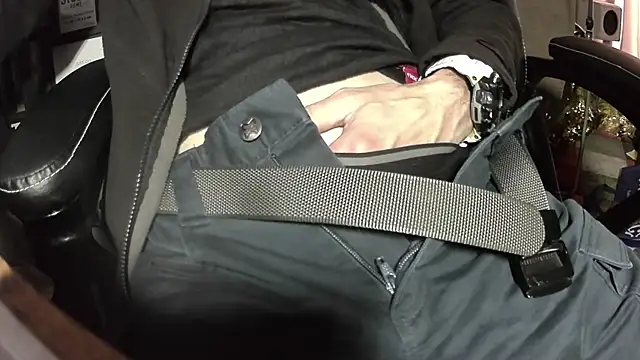 Snapshot of Chrisatmiami chatting on November 27, 2:17 pm Chrisatmiami online show from November 27, 2:17 pm