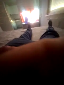 Robesz1982 online show from April 11, 4:42 am