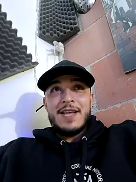 Snapshot of mohamedkarimm chatting on November 16, 1:54 am mohamedkarimm online show from November 16, 1:54 am