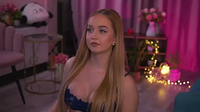 ElyssawetXX online show from November 18, 7:28 pm